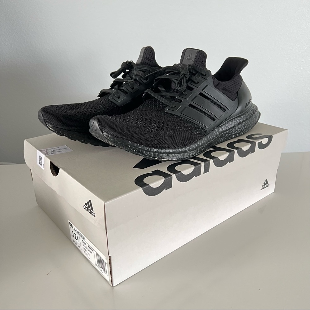 ✨SOLD✨ Adidas Ultraboost 4.0 Triple Black Men Shoes Size 12 🖤